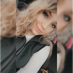 Meet your Posher, Ciara a.